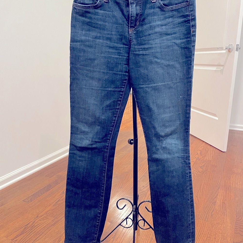 Joe’s slim fit mini boot jeans 28.